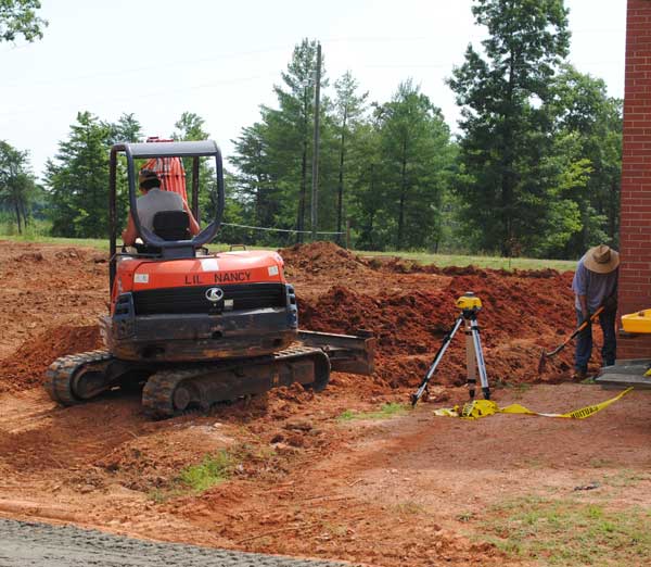 Lots of digging going on